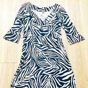 Diane Von Furstenberg 100% Silk Zebra Print Wrap Dress in Very Good Condition!